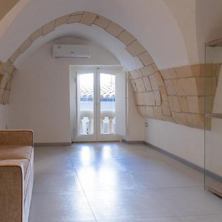 Dimora Barocca Luxury Suites เลชเช ภายนอก รูปภาพ