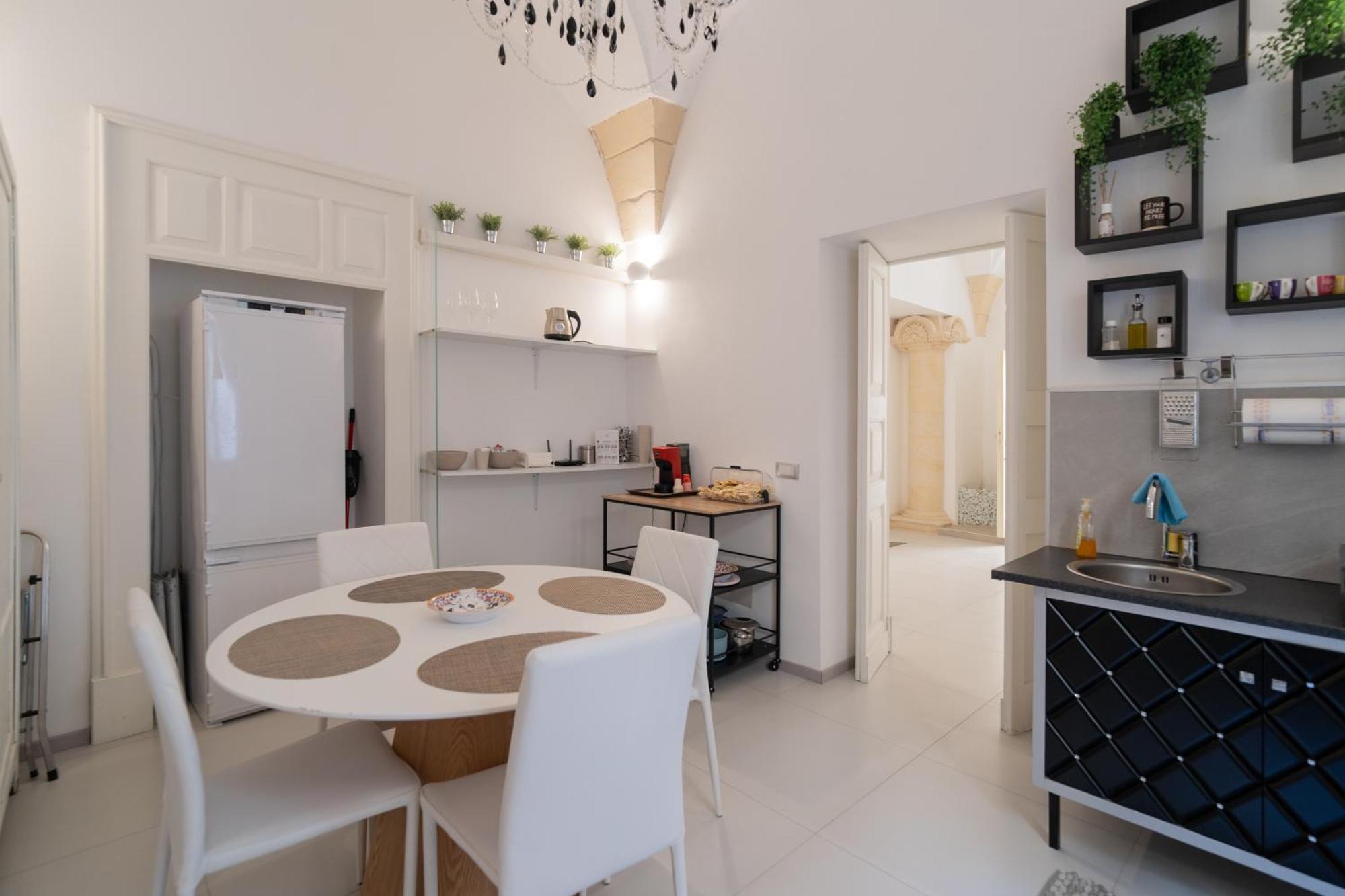 Dimora Barocca Luxury Suites เลชเช ภายนอก รูปภาพ